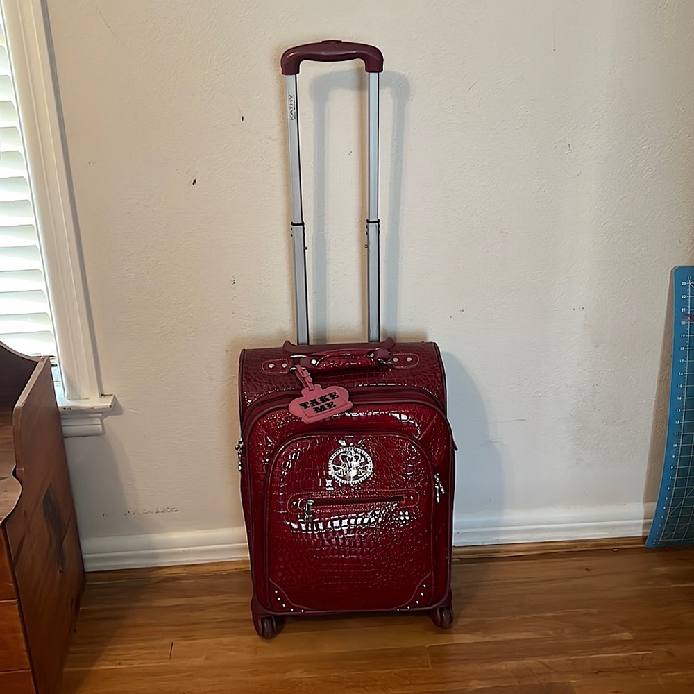 Kathy Ban Zeeland rolling carryon